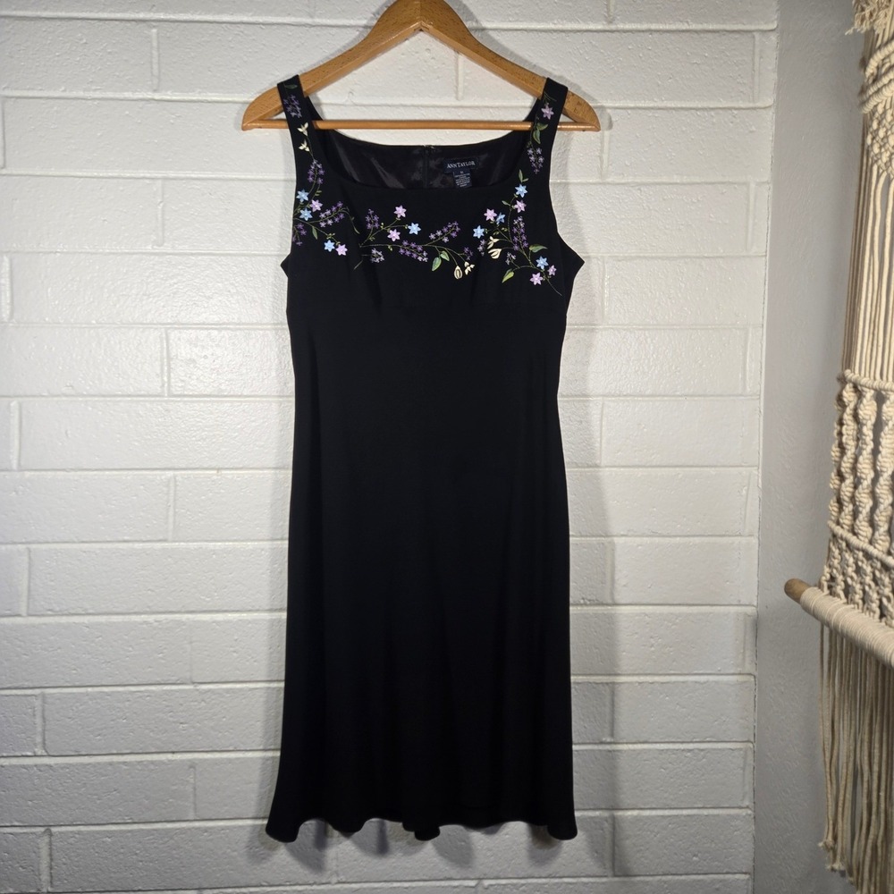 Vtg Ann Taylor Floral Embroidered Square Black Dress 14 Y2K LBD Whimsygoth Fairy